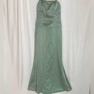 David's Bridal Strapless Green Gown